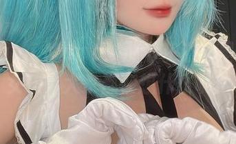 原图Sayo Momo：那个在浴缸里发呆的女孩，大家都在想什么呢？